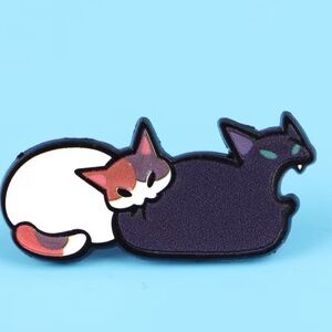 Calico and Black Cat Enamel Pin - Cute Cat Duo